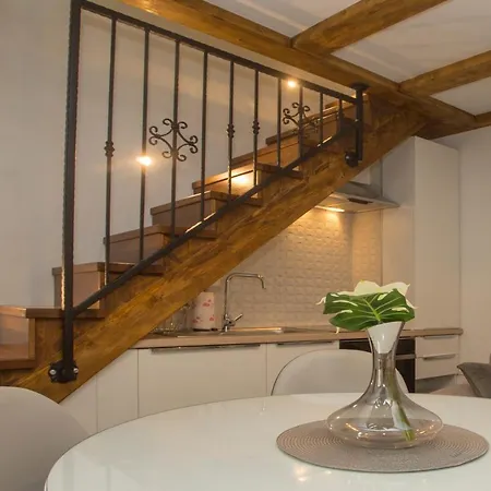 Old Center Stone House *