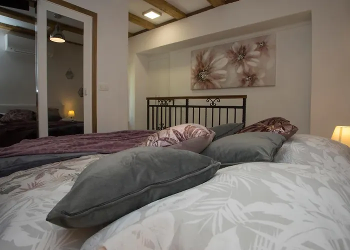 Old Center Stone House *