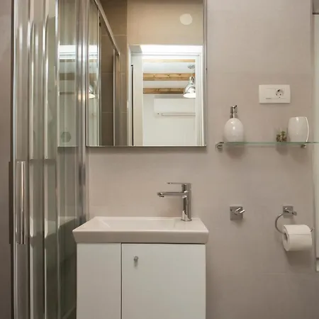 Old Center Stone House