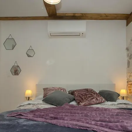 Old Center Stone House